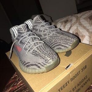 Yeezy Boost 350 Beluga 2.0 Size 9